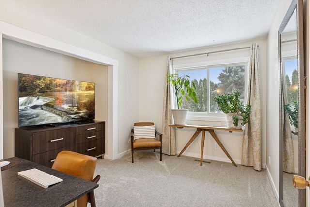 2244 Tower Court, Woodbury, MN 55125