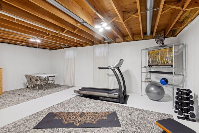 2244 Tower Court, Woodbury, MN 55125