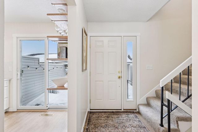 2244 Tower Court, Woodbury, MN 55125