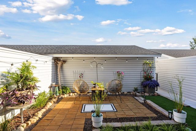 2244 Tower Court, Woodbury, MN 55125