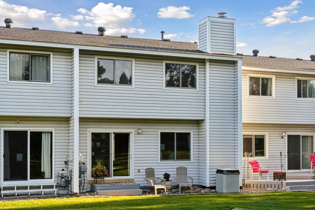 2244 Tower Court, Woodbury, MN 55125