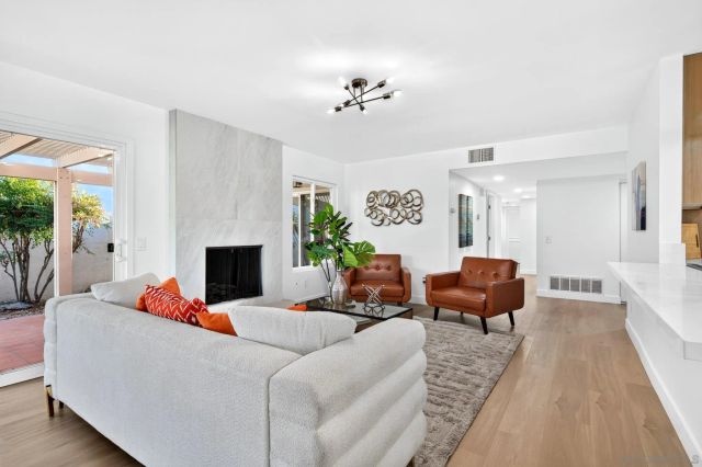 12843 Camino Ramillette, San Diego, CA 92128