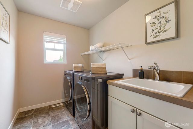 34211 SE Nye Street, Snoqualmie, WA 98065