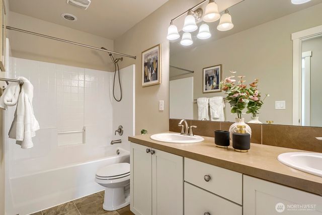 34211 SE Nye Street, Snoqualmie, WA 98065