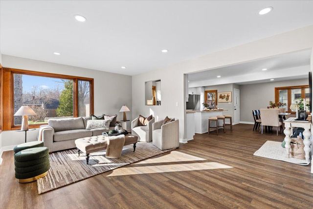 603 Meadowbrook DRIVE, West Bend, WI 53090