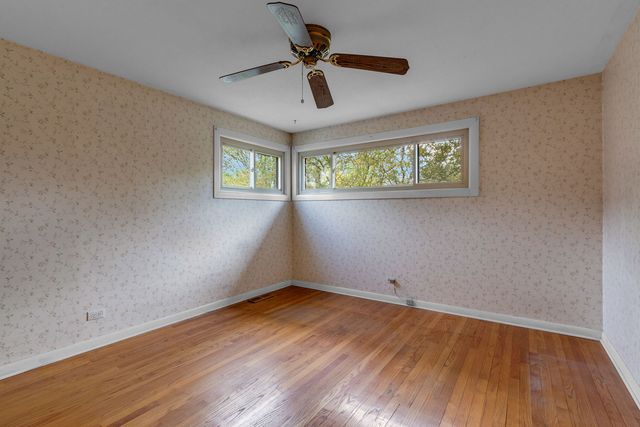 179 N Hampshire Avenue, Elmhurst, IL 60126
