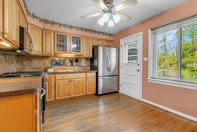 179 N Hampshire Avenue, Elmhurst, IL 60126