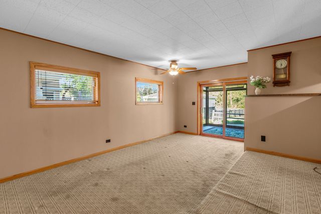 179 N Hampshire Avenue, Elmhurst, IL 60126