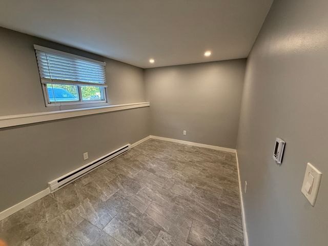 333 Central St 1H, Saugus, MA 01906