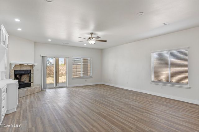 10260 Rea Avenue, California City, CA 93505