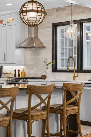 9445 Big Bend Boulevard, Webster Groves, MO 63119