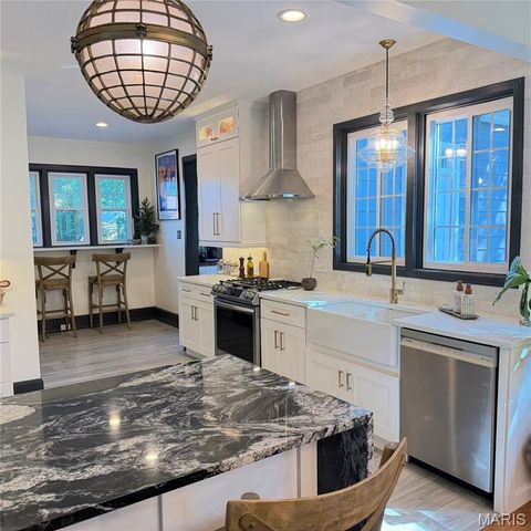 9445 Big Bend Boulevard, Webster Groves, MO 63119