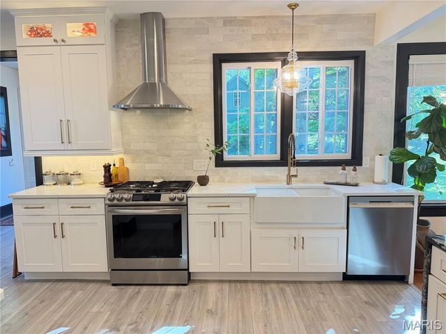 9445 Big Bend Boulevard, Webster Groves, MO 63119