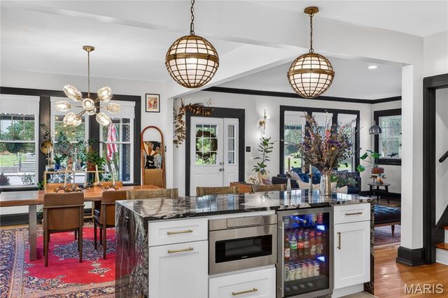 9445 Big Bend Boulevard, Webster Groves, MO 63119
