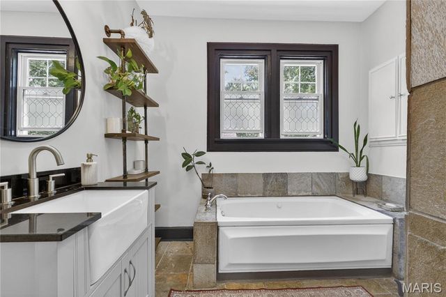 9445 Big Bend Boulevard, Webster Groves, MO 63119