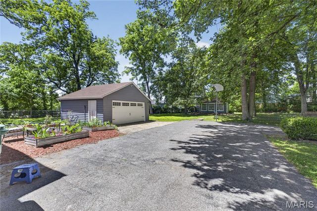 9445 Big Bend Boulevard, Webster Groves, MO 63119