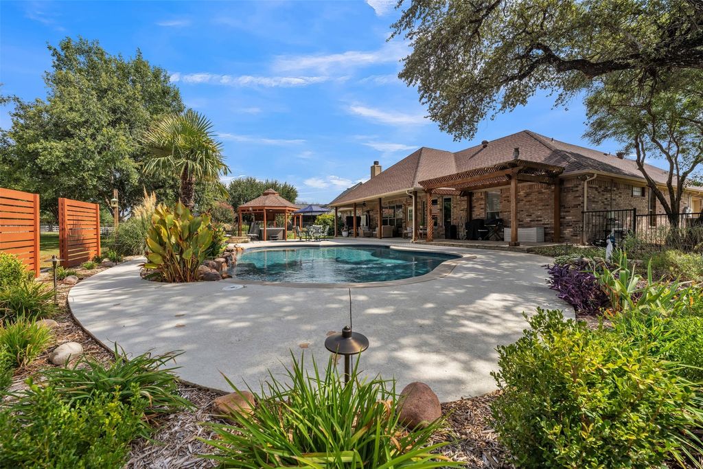 2116 Wood Duck Lane, Granbury, TX 76049 — photo 3