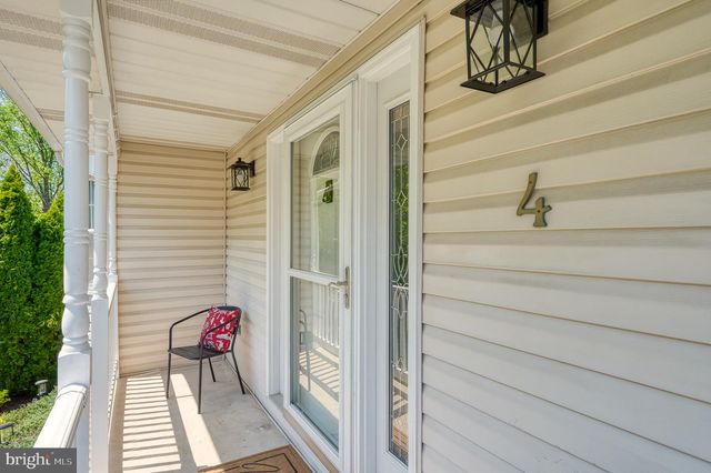 4 KINGS PL, Perry Hall, MD 21128