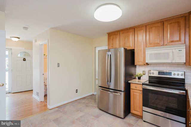 4 KINGS PL, Perry Hall, MD 21128