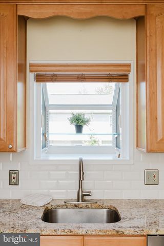 4 KINGS PL, Perry Hall, MD 21128