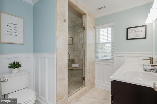 4 KINGS PL, Perry Hall, MD 21128