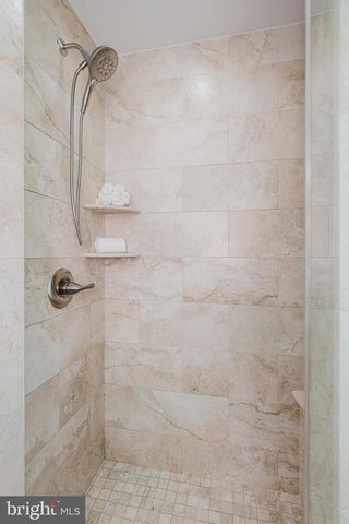 4 KINGS PL, Perry Hall, MD 21128