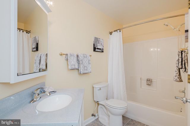 4 KINGS PL, Perry Hall, MD 21128