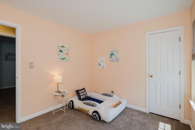 4 KINGS PL, Perry Hall, MD 21128