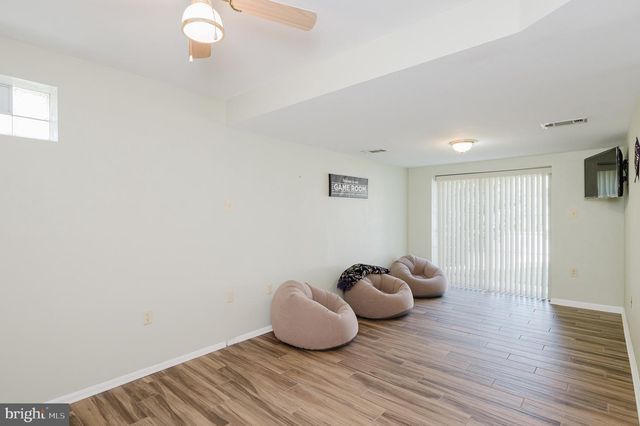 4 KINGS PL, Perry Hall, MD 21128