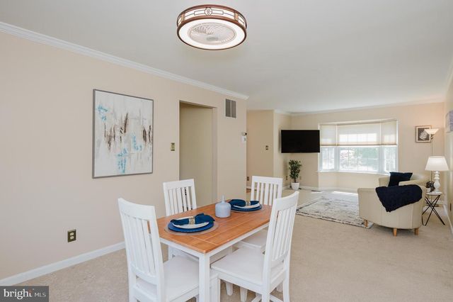 4 KINGS PL, Perry Hall, MD 21128