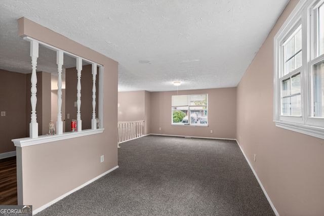 2075 Countydown Lane, Stone Mountain, GA 30088