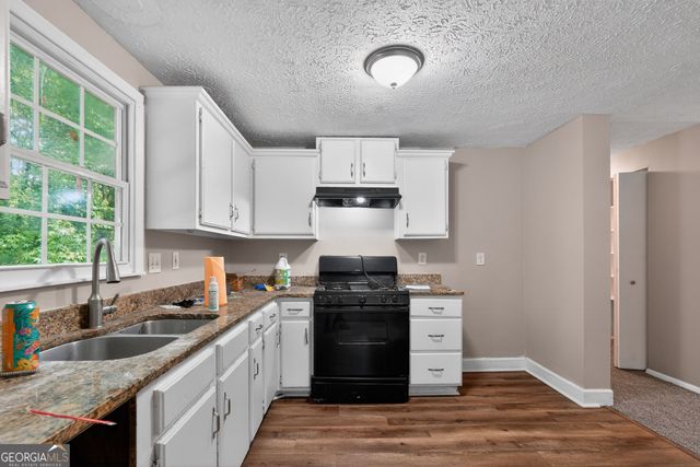 2075 Countydown Lane, Stone Mountain, GA 30088