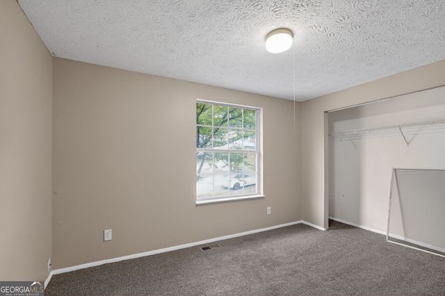 2075 Countydown Lane, Stone Mountain, GA 30088