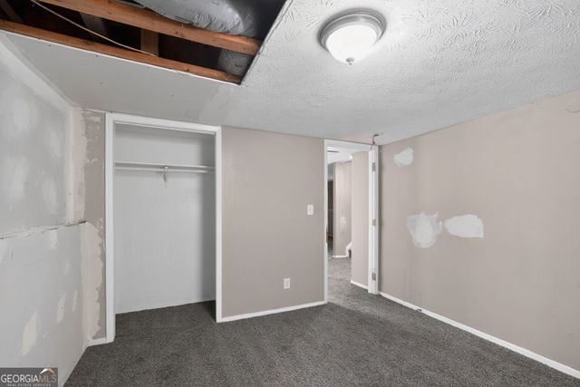 2075 Countydown Lane, Stone Mountain, GA 30088