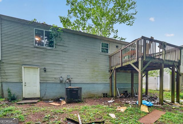 2075 Countydown Lane, Stone Mountain, GA 30088