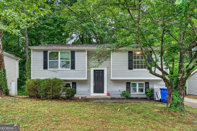 2075 Countydown Lane, Stone Mountain, GA 30088