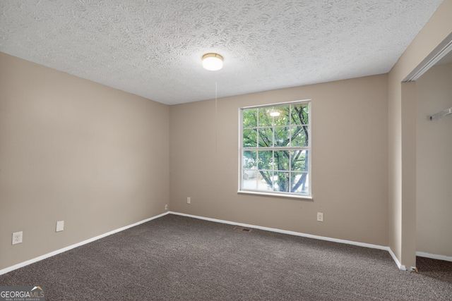 2075 Countydown Lane, Stone Mountain, GA 30088