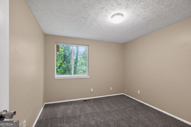 2075 Countydown Lane, Stone Mountain, GA 30088