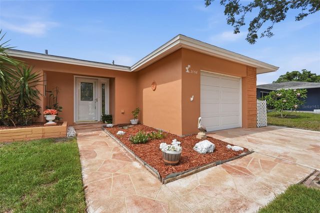 2158 SCOTLAND DRIVE, Clearwater, FL 33763