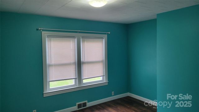 18 Misty Meadows Road, Burnsville, NC 28714