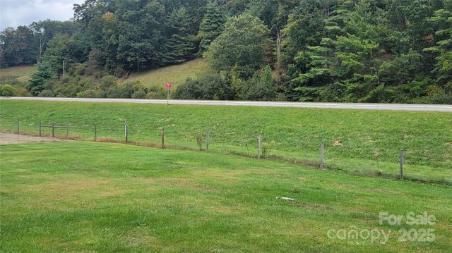 18 Misty Meadows Road, Burnsville, NC 28714
