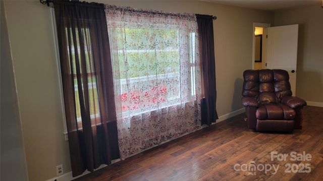 18 Misty Meadows Road, Burnsville, NC 28714