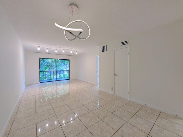 3101 Oakland Shores Drive H204, Oakland Park, FL 33309