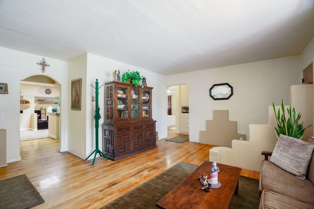 2711 SAN JOAQUIN Avenue SE, Albuquerque, NM 87106