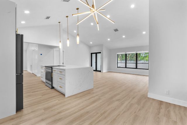 8411 SW 57TH Street, Fort Lauderdale, FL 33328