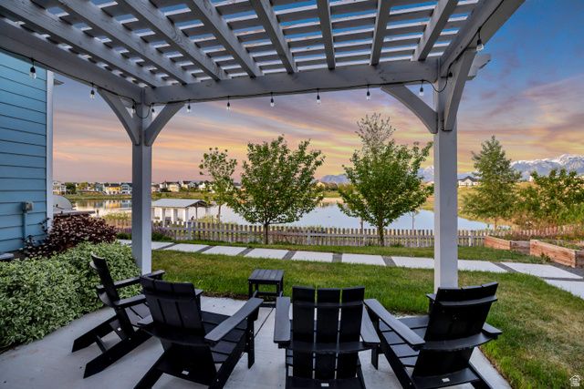 10917 S LAKE ISLAND DR, South Jordan, UT 84009