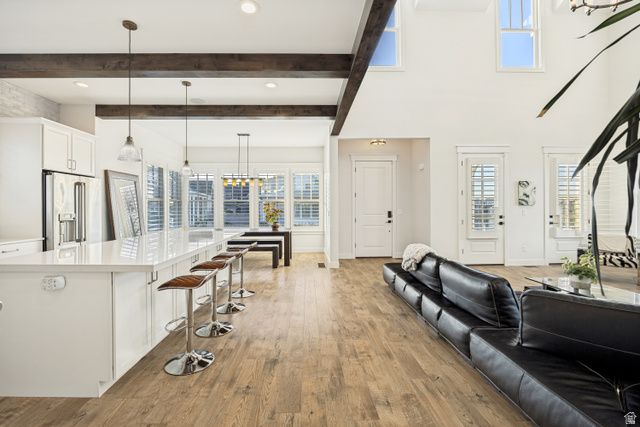 10917 S LAKE ISLAND DR, South Jordan, UT 84009