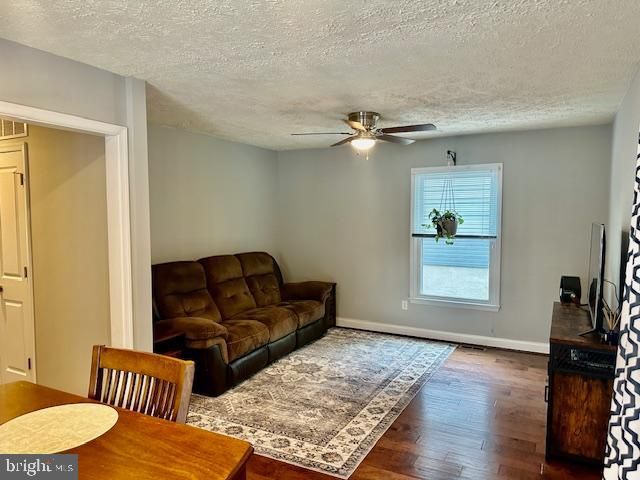 8020 ESCALON AVE, Pasadena, MD 21122