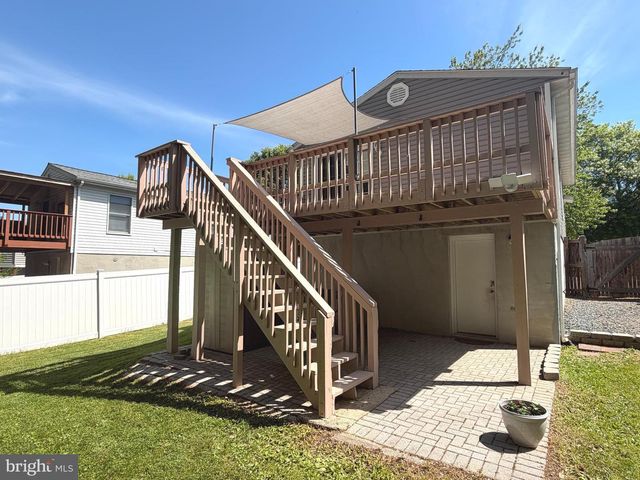 8020 ESCALON AVE, Pasadena, MD 21122