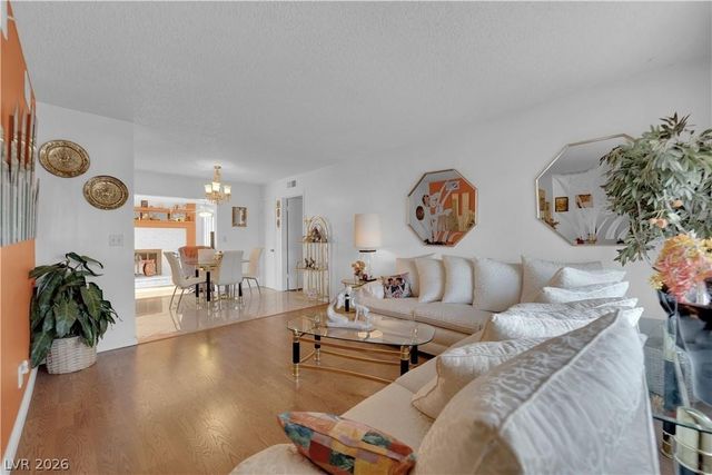 7274 Pinebrook Circle, Las Vegas, NV 89147